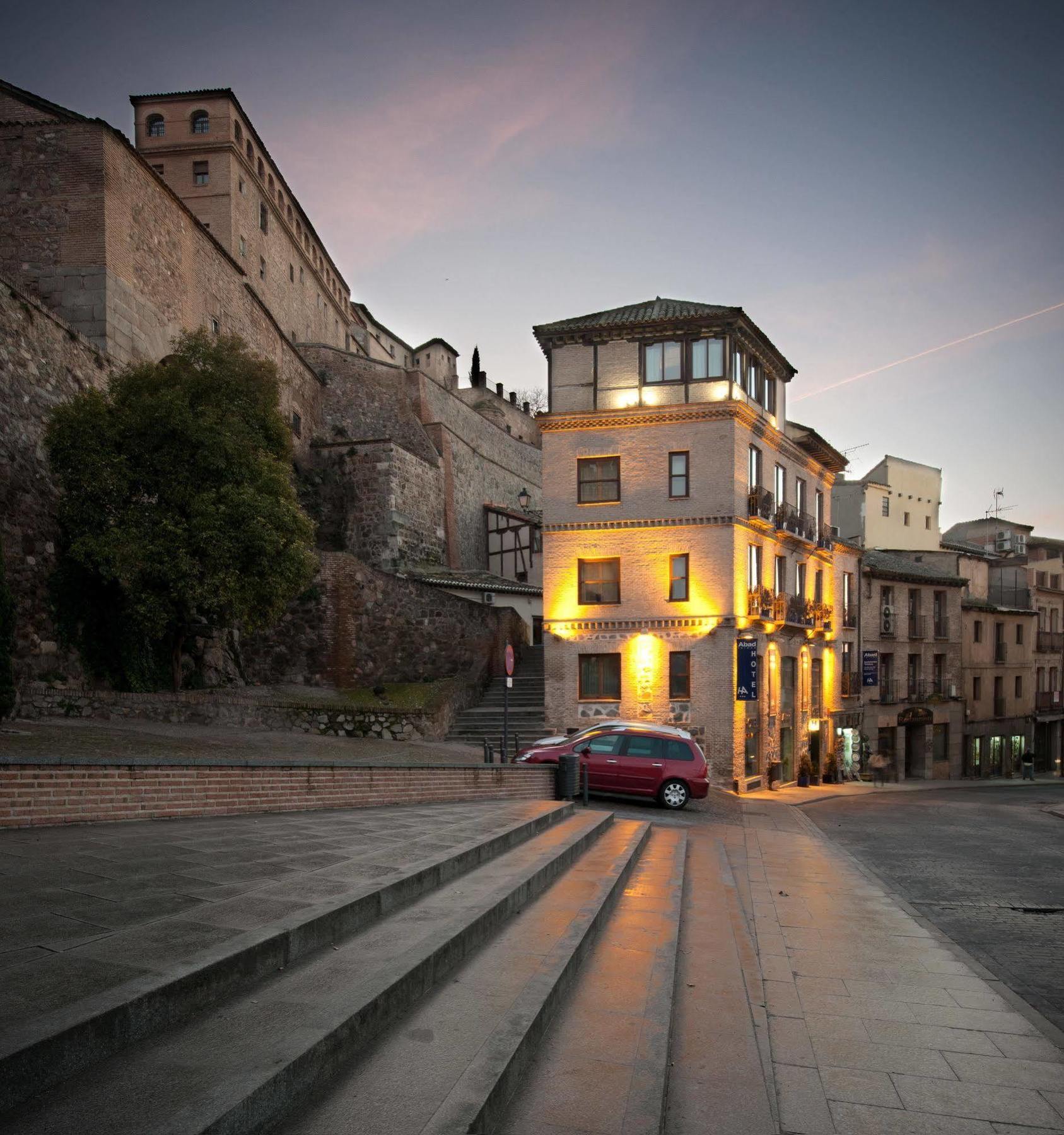 Abad Toledo Hotel Exterior foto